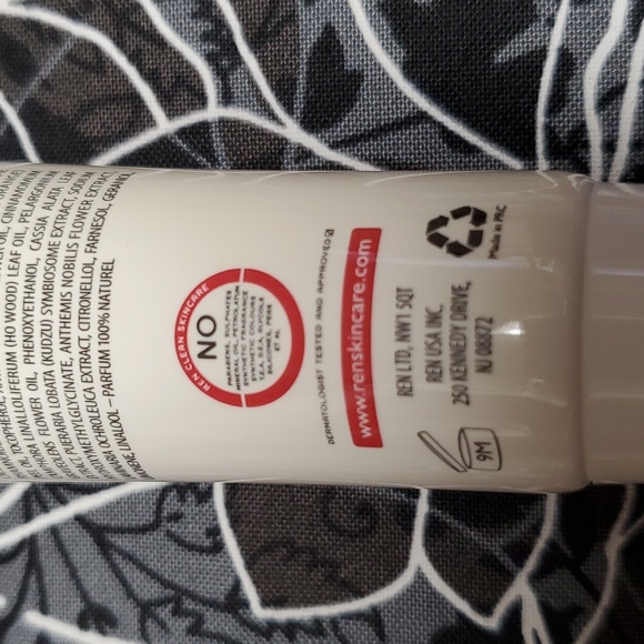LAST CHANCE! Host Pick! Ren Clean Skincare Global Protection Day Cream - Picture 4 of 4